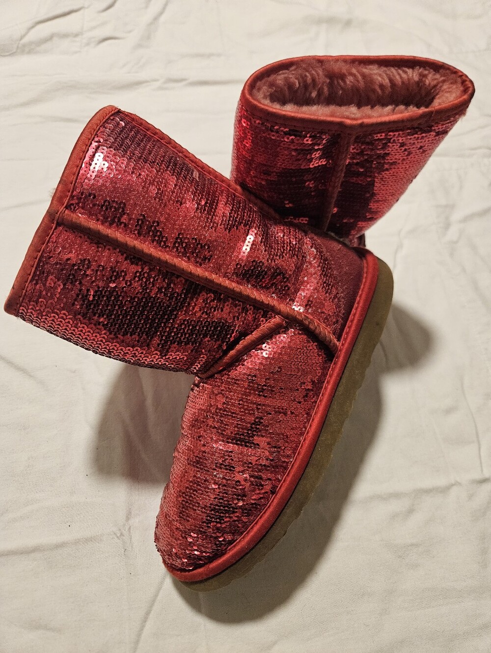 UGG Australia Classic Short Red Sequin Sparkle Boots Size 6